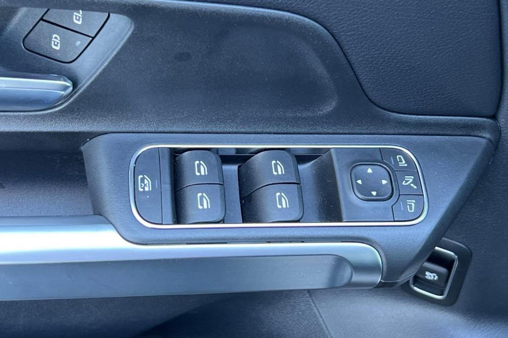 used 2026 Mercedes-Benz GLB 250 car, priced at $39,988