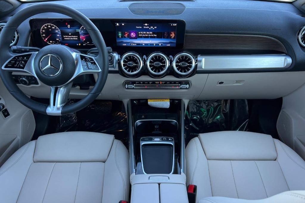 new 2025 Mercedes-Benz GLB 250 car, priced at $52,030