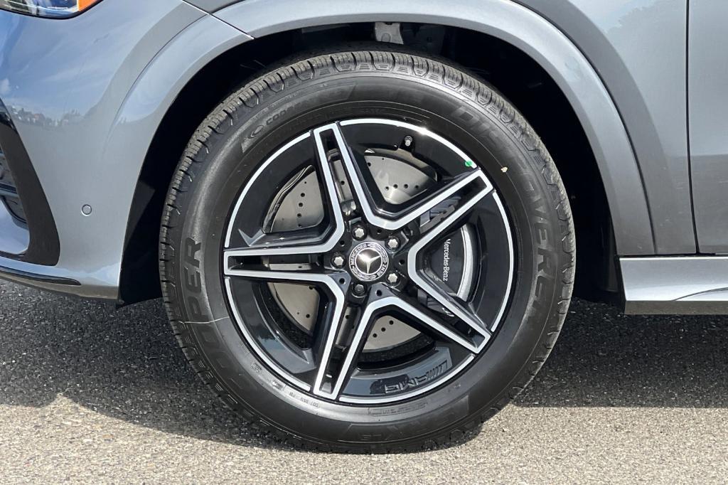 new 2026 Mercedes-Benz GLE 450 car, priced at $80,565