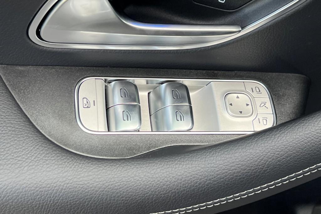 new 2026 Mercedes-Benz GLE 450 car, priced at $80,565