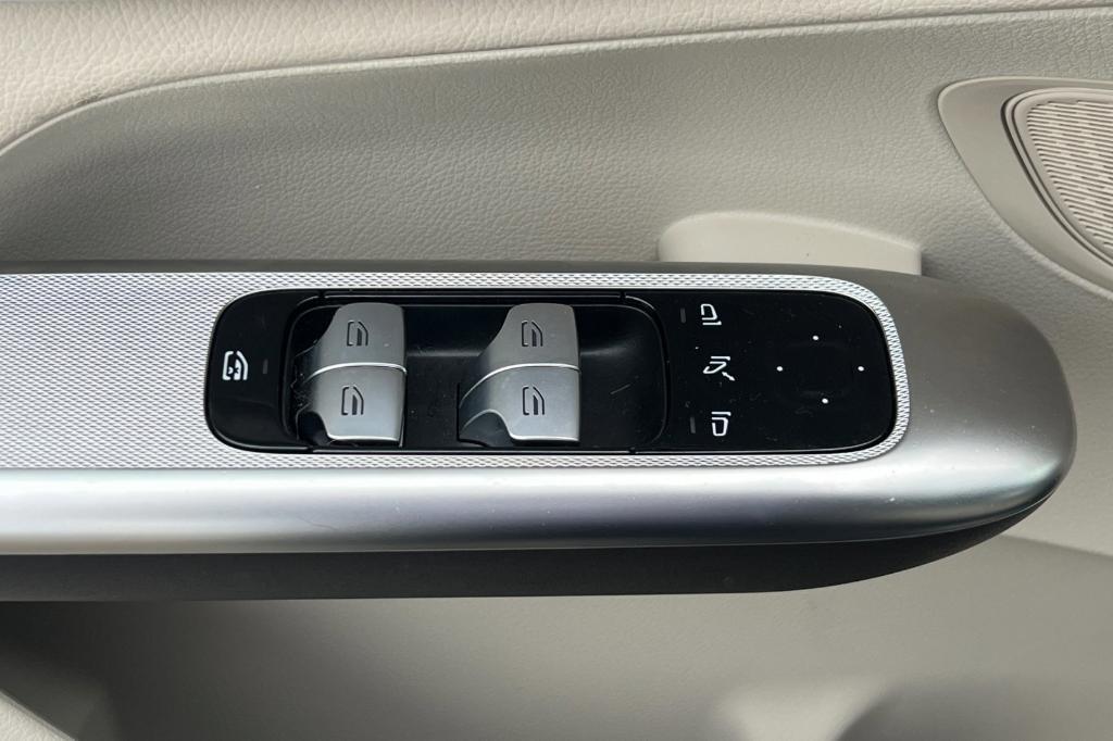 used 2025 Mercedes-Benz GLC 300 car, priced at $44,170