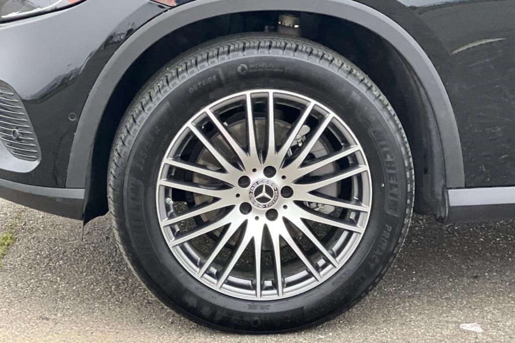 used 2025 Mercedes-Benz GLC 300 car, priced at $44,170