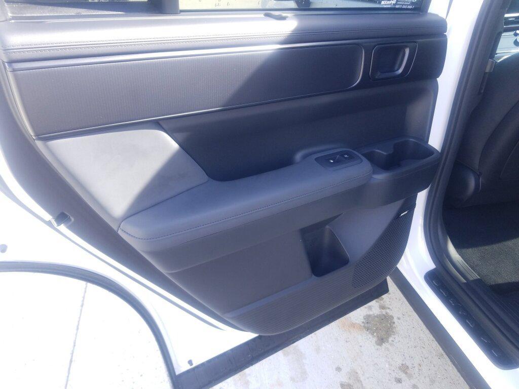 new 2025 Hyundai SANTA FE HEV car, priced at $46,111