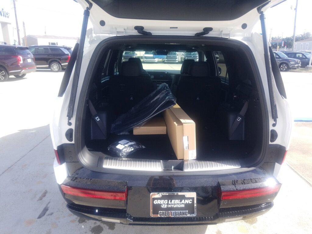 new 2025 Hyundai SANTA FE HEV car, priced at $46,111