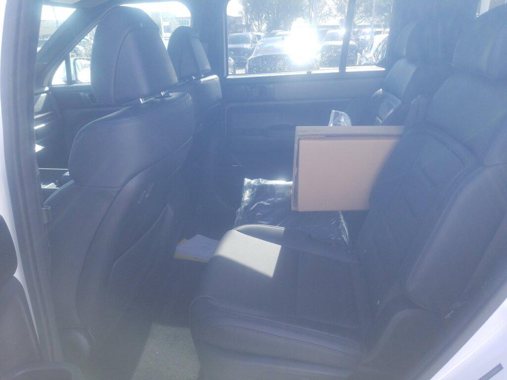 new 2025 Hyundai SANTA FE HEV car, priced at $46,111