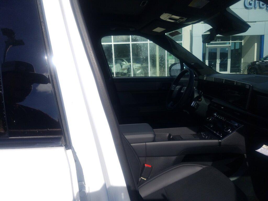 new 2025 Hyundai SANTA FE HEV car, priced at $46,111