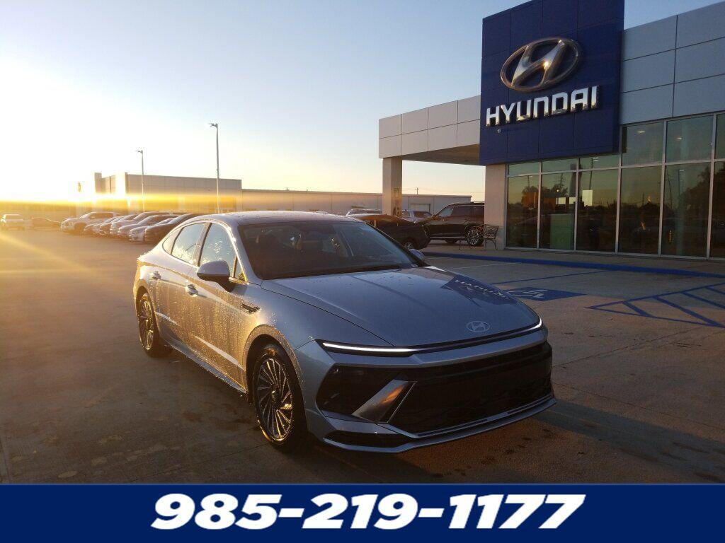 new 2026 Hyundai Sonata Hybrid car, priced at $32,160