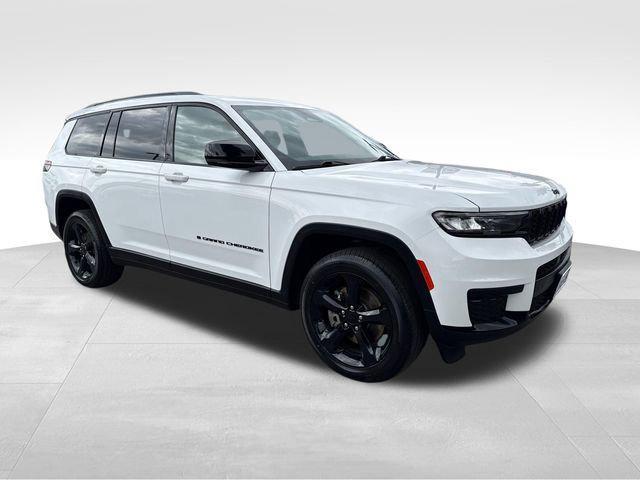 used 2023 Jeep Grand Cherokee L car, priced at $26,999