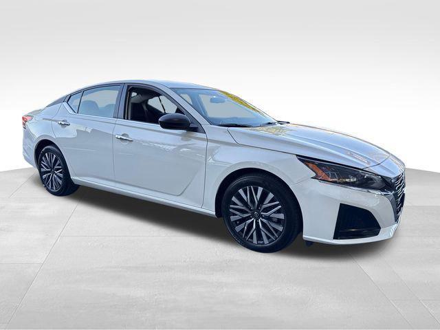 used 2025 Nissan Altima car, priced at $21,799