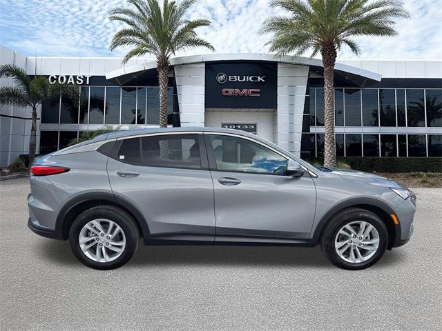 new 2025 Buick Envista car, priced at $24,327