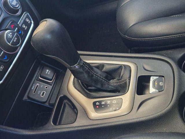 used 2015 Jeep Cherokee car, priced at $13,278