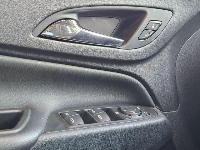 used 2023 Chevrolet Equinox car, priced at $20,245