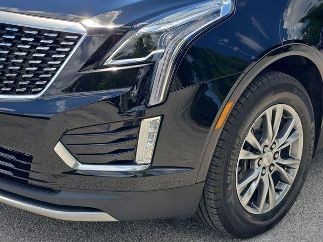 used 2022 Cadillac XT5 car, priced at $32,235