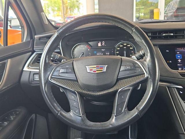 used 2022 Cadillac XT5 car, priced at $38,390