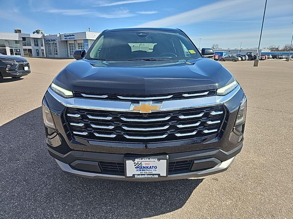 used 2026 Chevrolet Equinox car, priced at $29,989