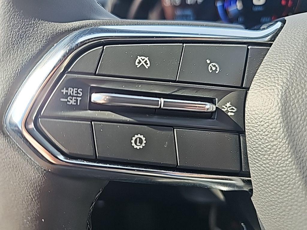 used 2026 Chevrolet Equinox car, priced at $29,989