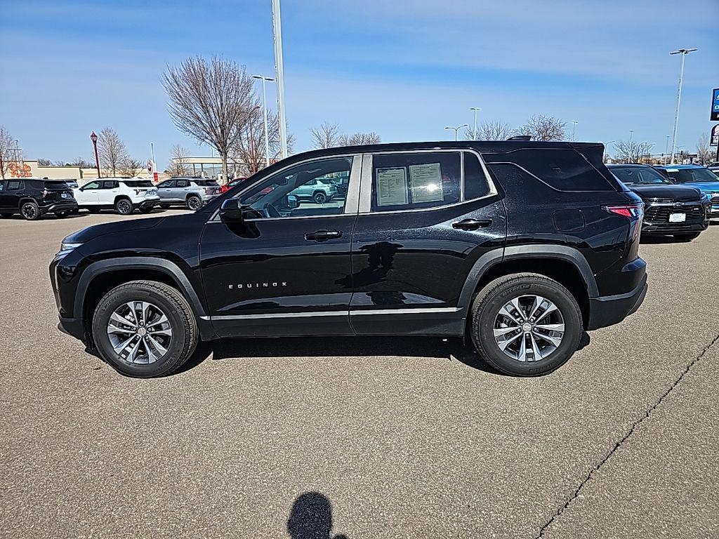 used 2026 Chevrolet Equinox car, priced at $29,989
