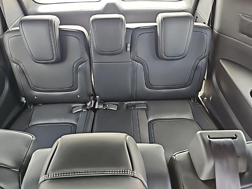 new 2025 Nissan Armada car, priced at $68,625