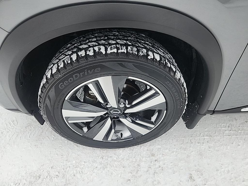 used 2022 Nissan Rogue car, priced at $26,367