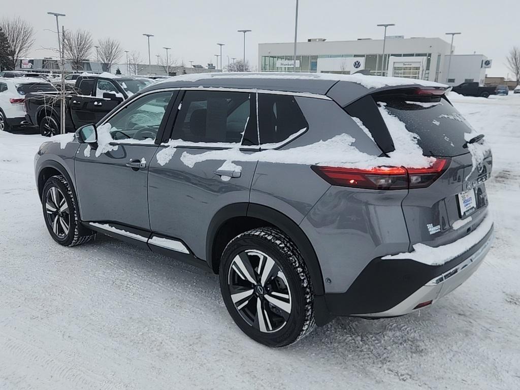 used 2022 Nissan Rogue car, priced at $26,367