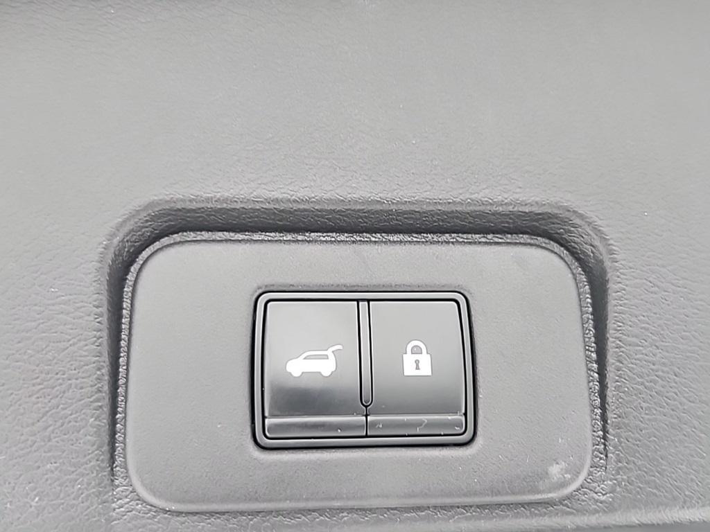 used 2022 Nissan Rogue car, priced at $26,367