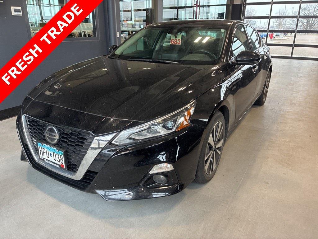 used 2022 Nissan Altima car, priced at $23,989
