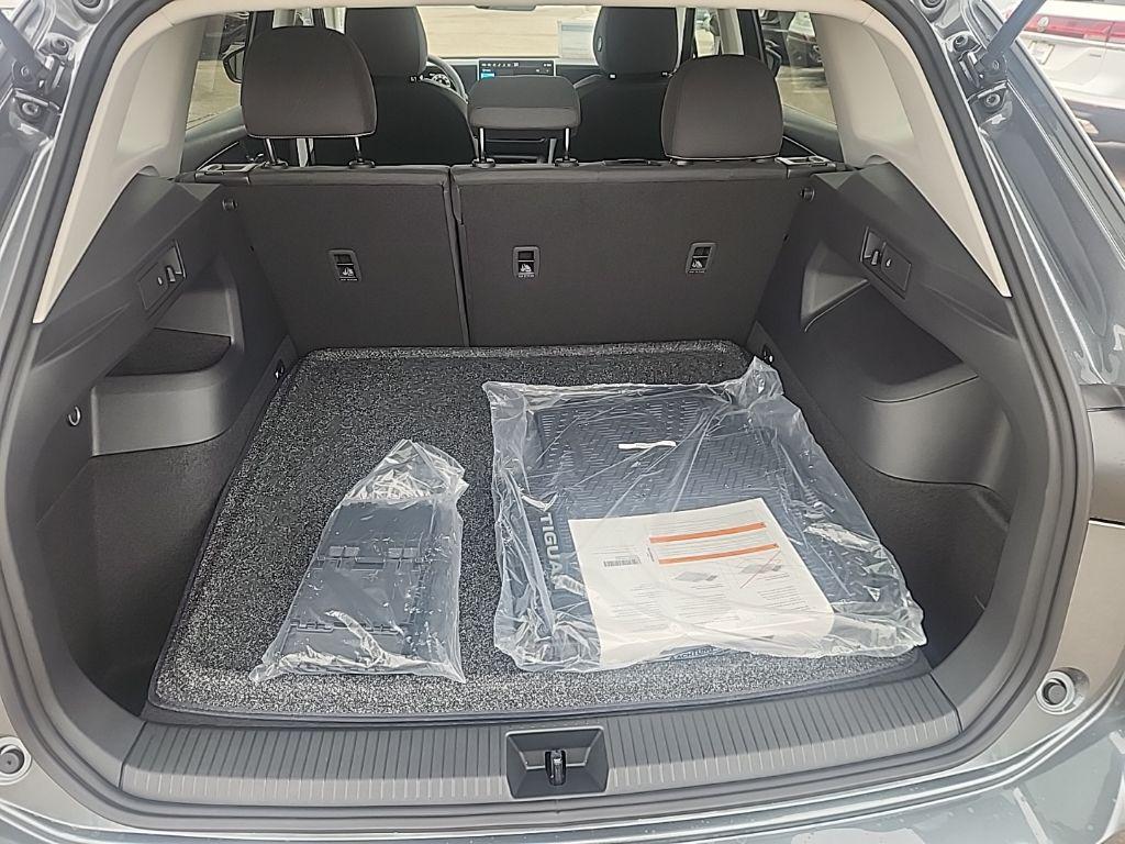 new 2026 Volkswagen Tiguan car, priced at $31,378