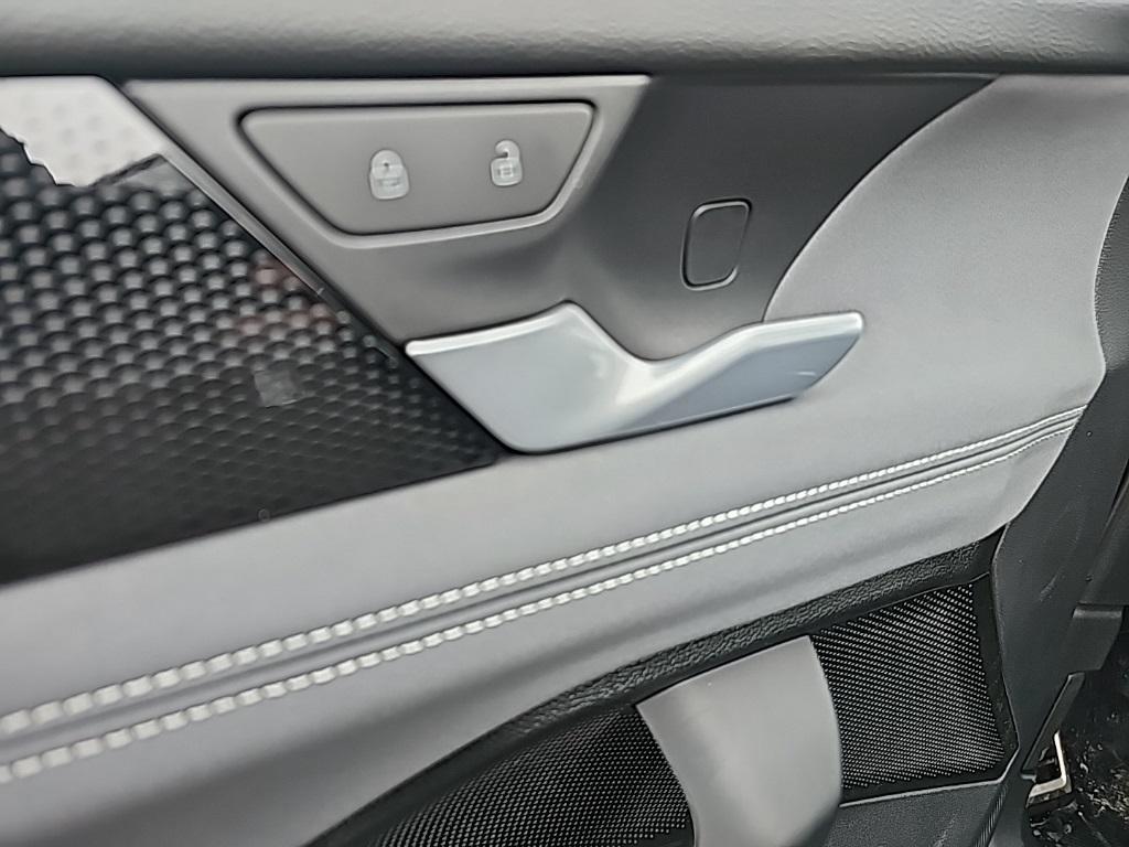 new 2025 Volkswagen Tiguan car, priced at $35,029