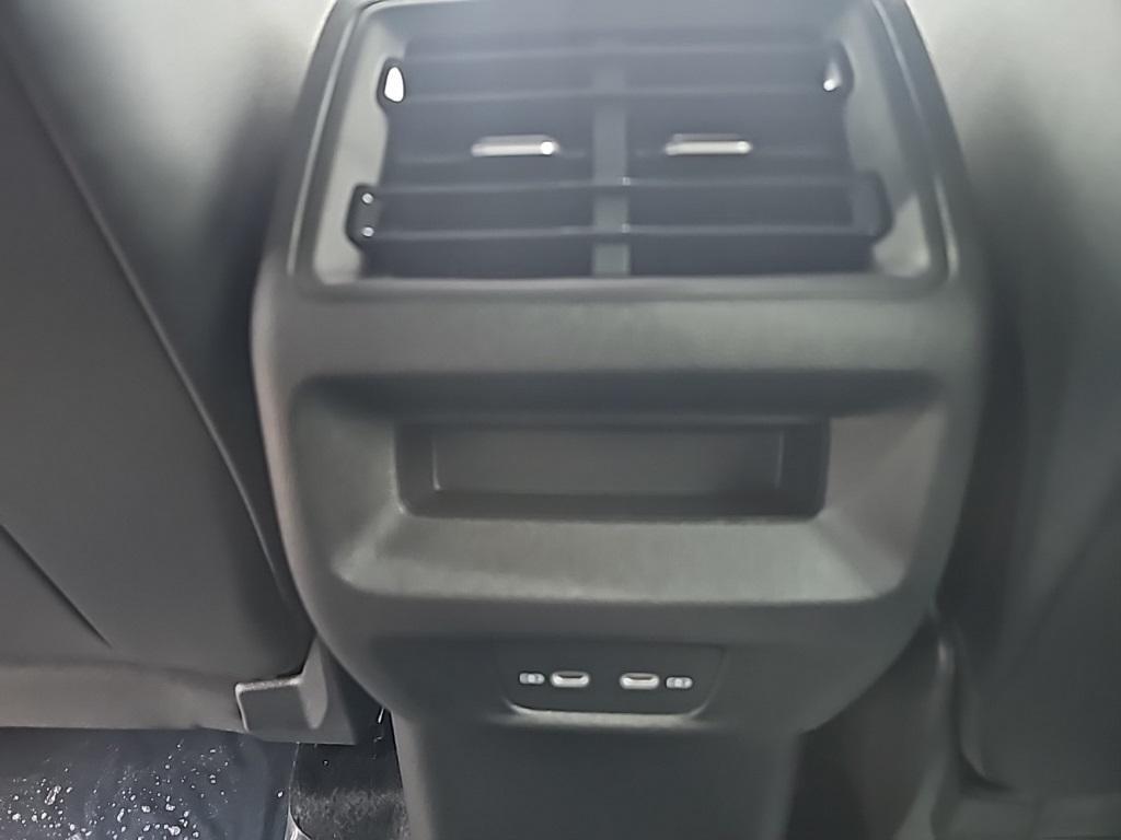 new 2025 Volkswagen Tiguan car, priced at $35,029