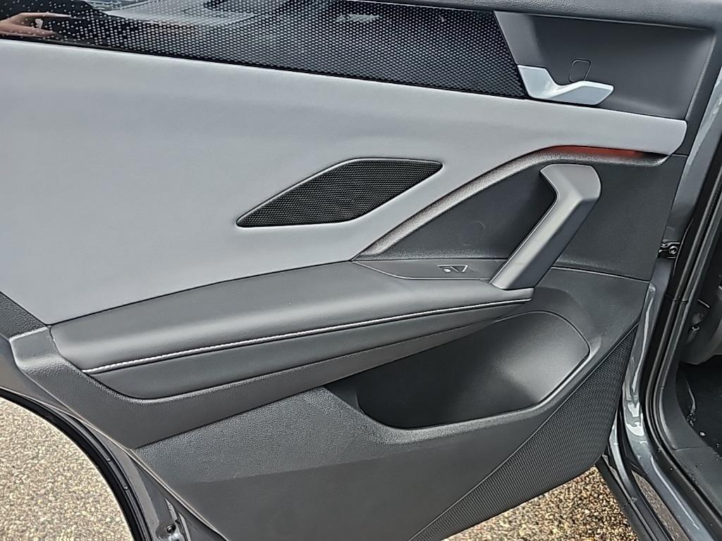 new 2025 Volkswagen Tiguan car, priced at $35,029