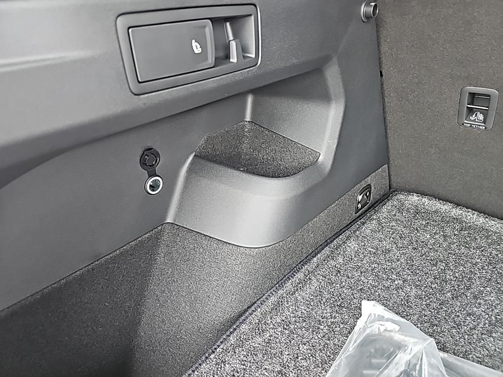 new 2025 Volkswagen Tiguan car, priced at $35,029