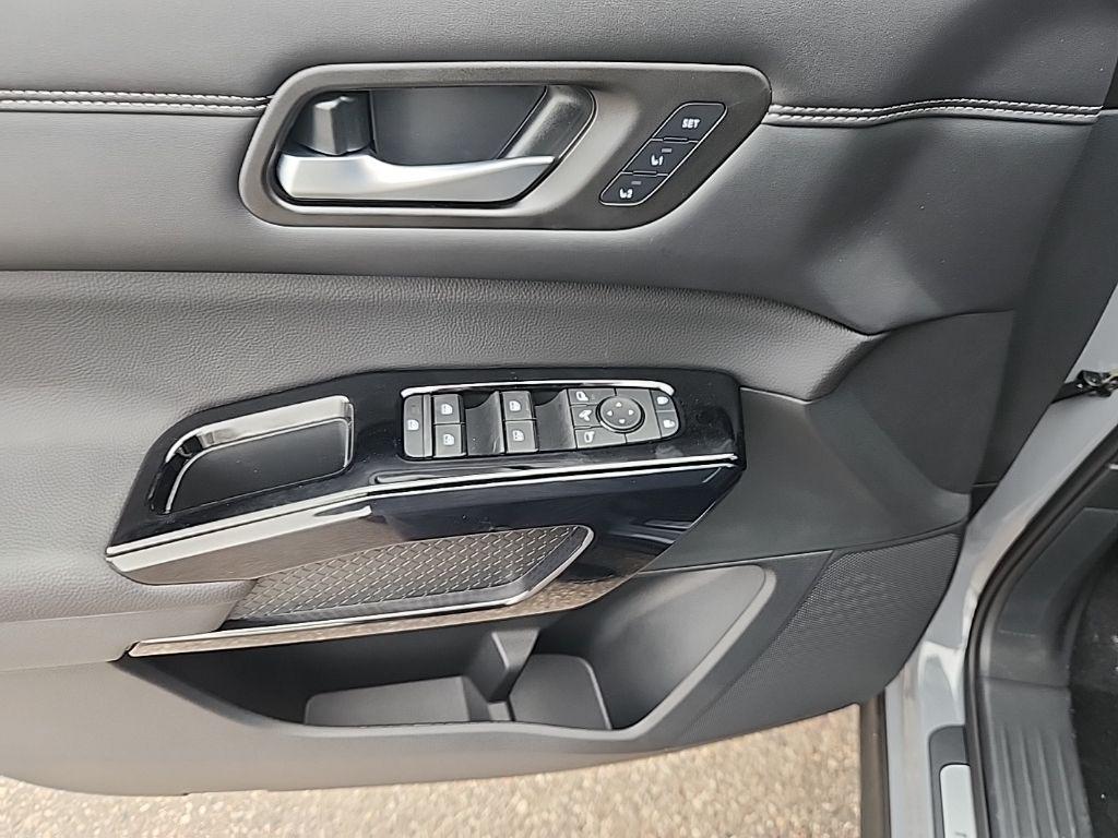 new 2026 Nissan Pathfinder car, priced at $51,390