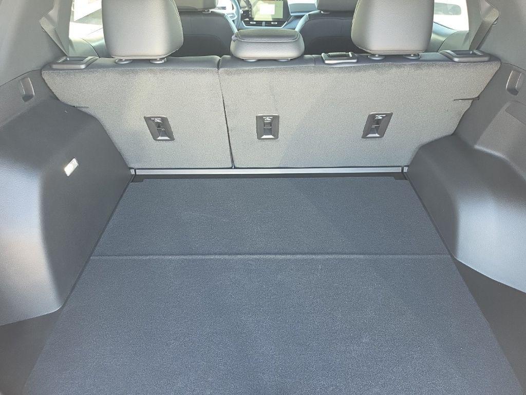 new 2026 Chevrolet Equinox car, priced at $35,404