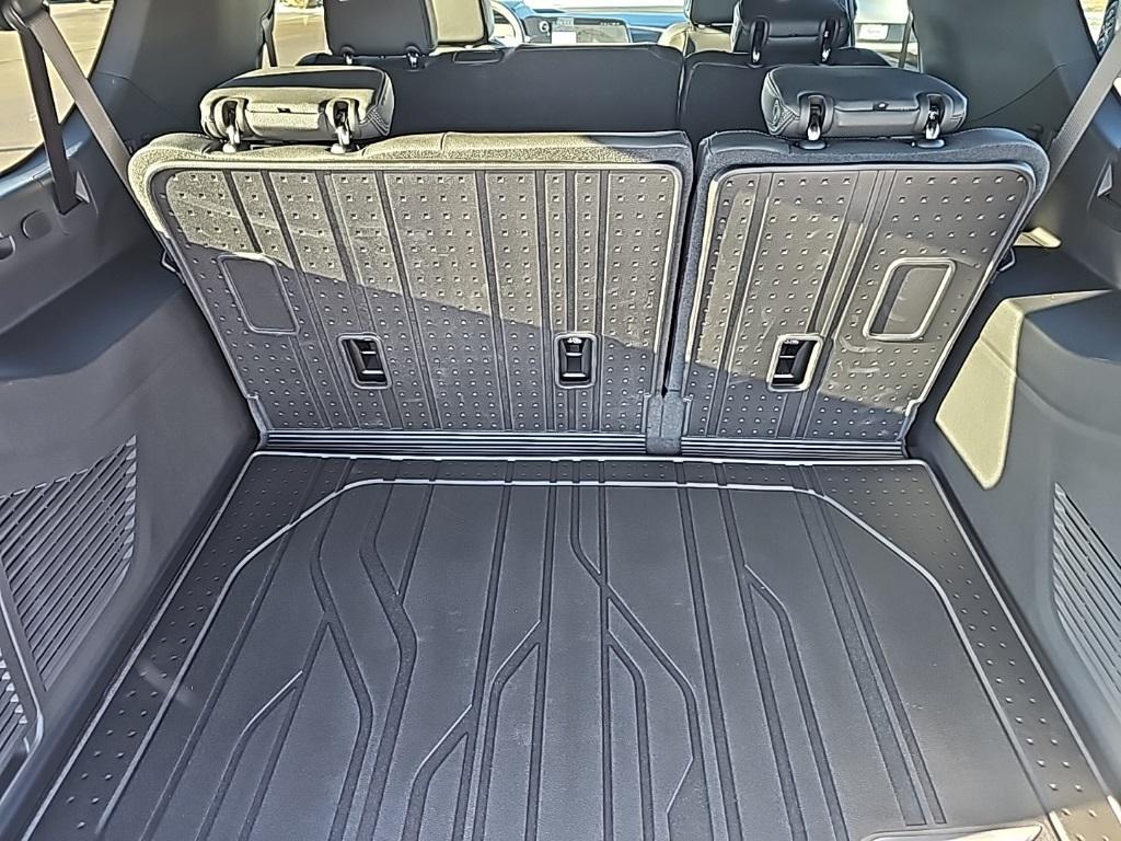 new 2026 Chevrolet Suburban car, priced at $89,325