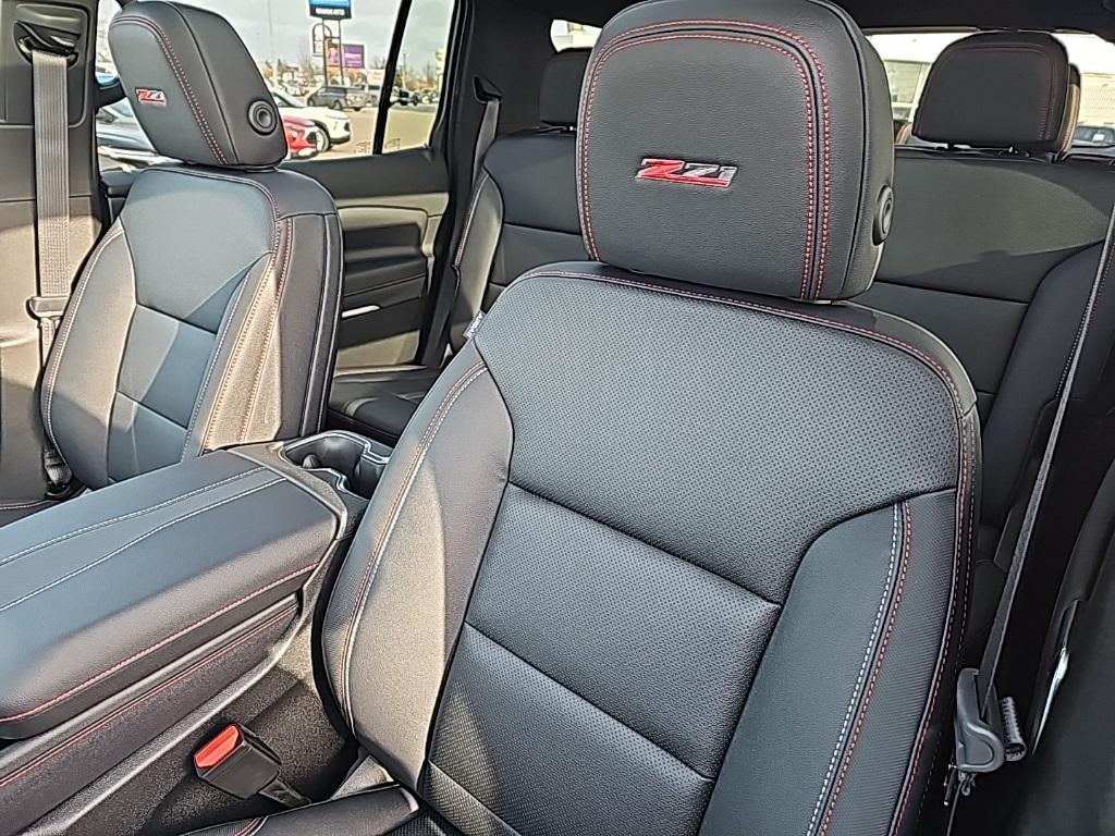 new 2026 Chevrolet Traverse car, priced at $49,395