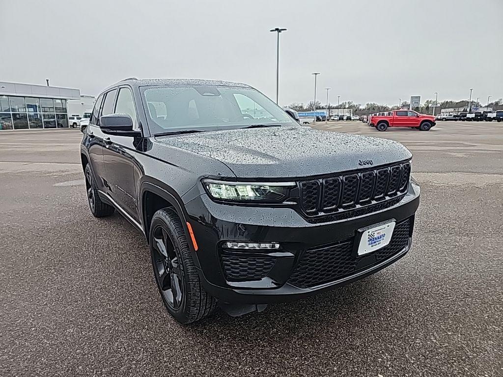 used 2023 Jeep Grand Cherokee car, priced at $31,339