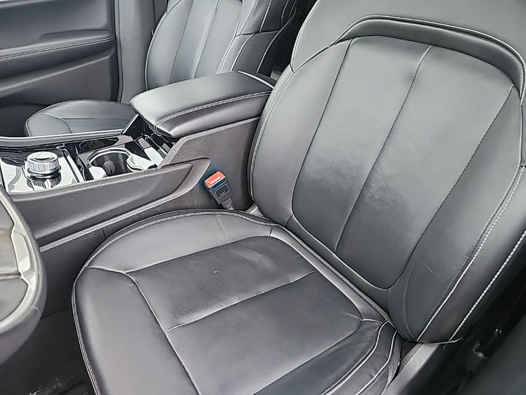 used 2023 Jeep Grand Cherokee car, priced at $31,339