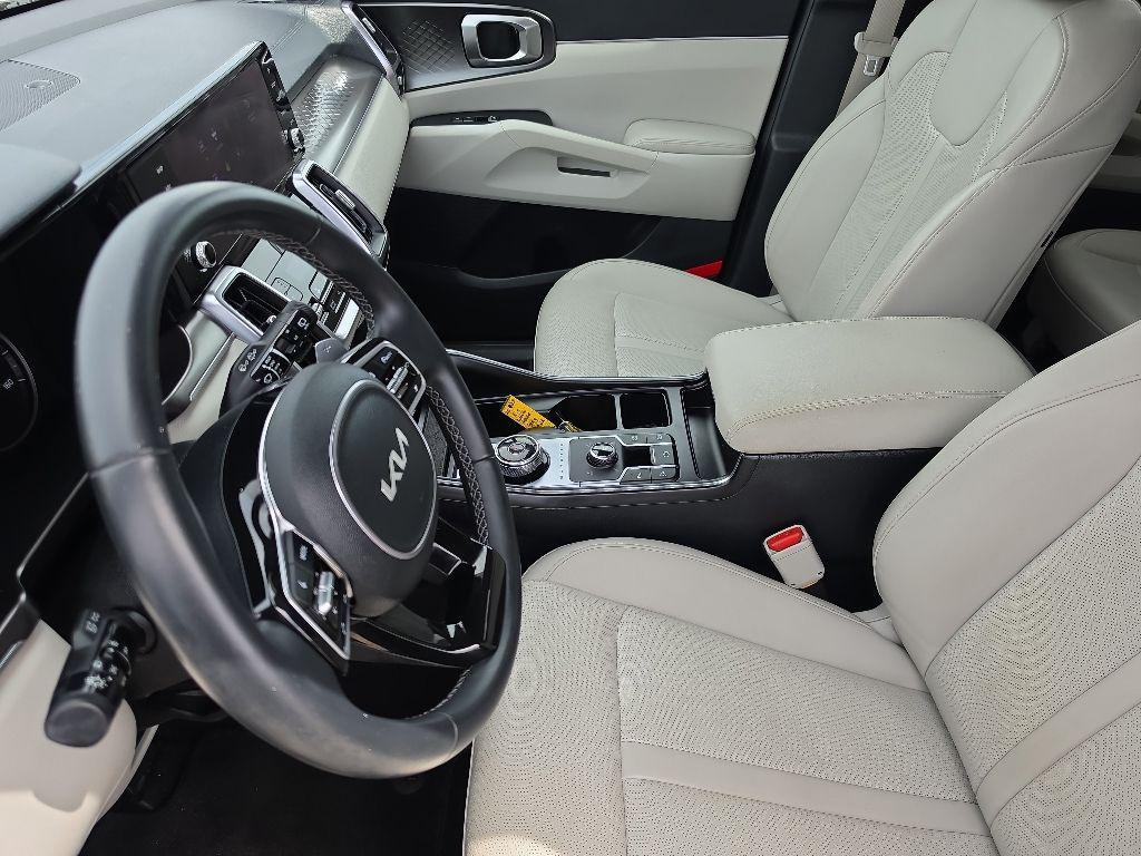 used 2023 Kia Sorento Hybrid car, priced at $31,139