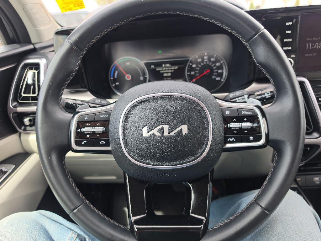 used 2023 Kia Sorento Hybrid car, priced at $31,139