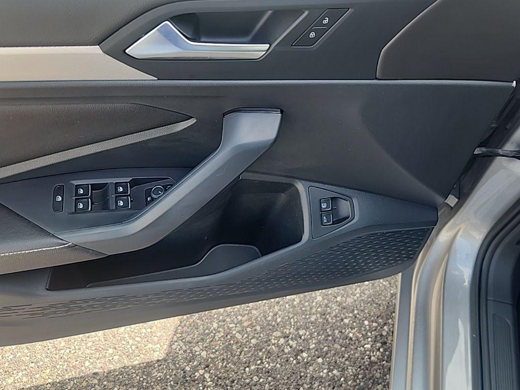 used 2023 Volkswagen Jetta car, priced at $20,921