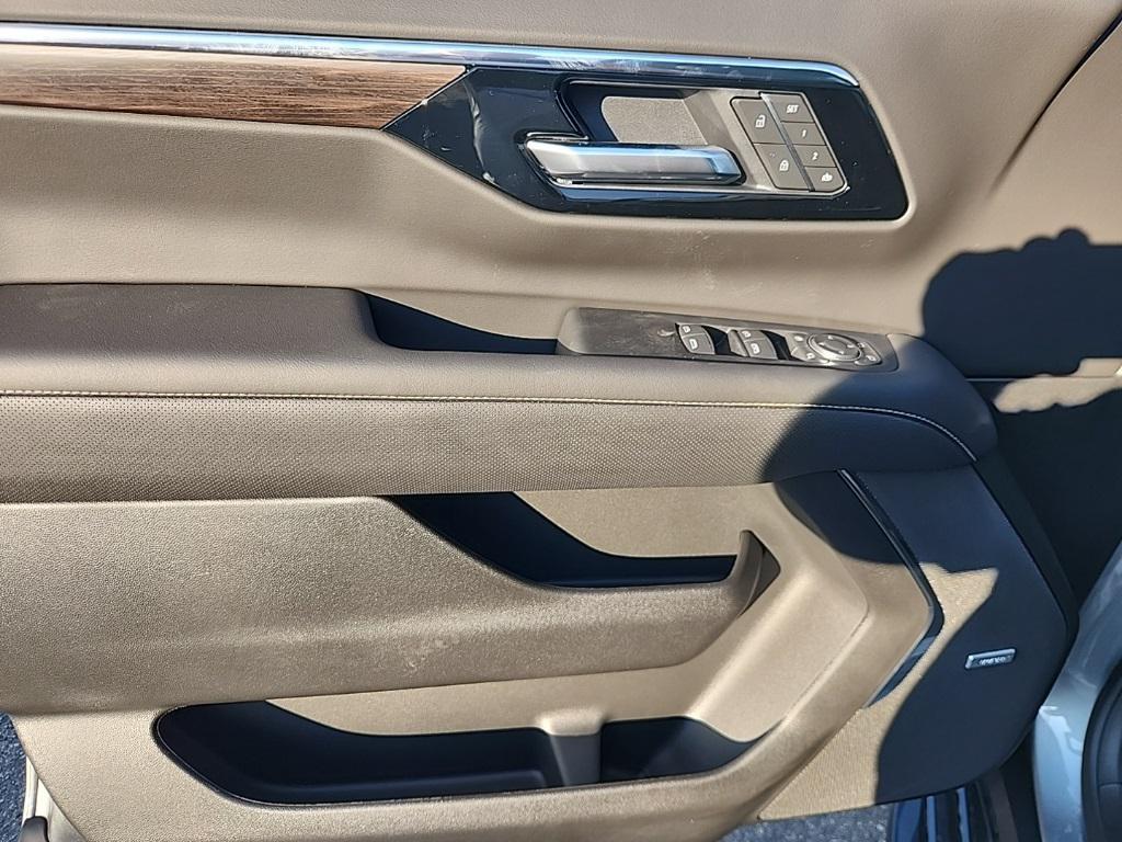 new 2026 Chevrolet Suburban car, priced at $78,895