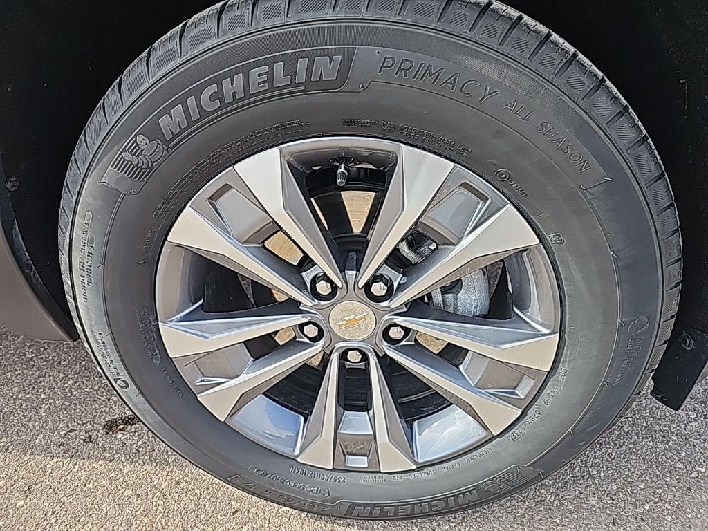 used 2026 Chevrolet Equinox car, priced at $30,178