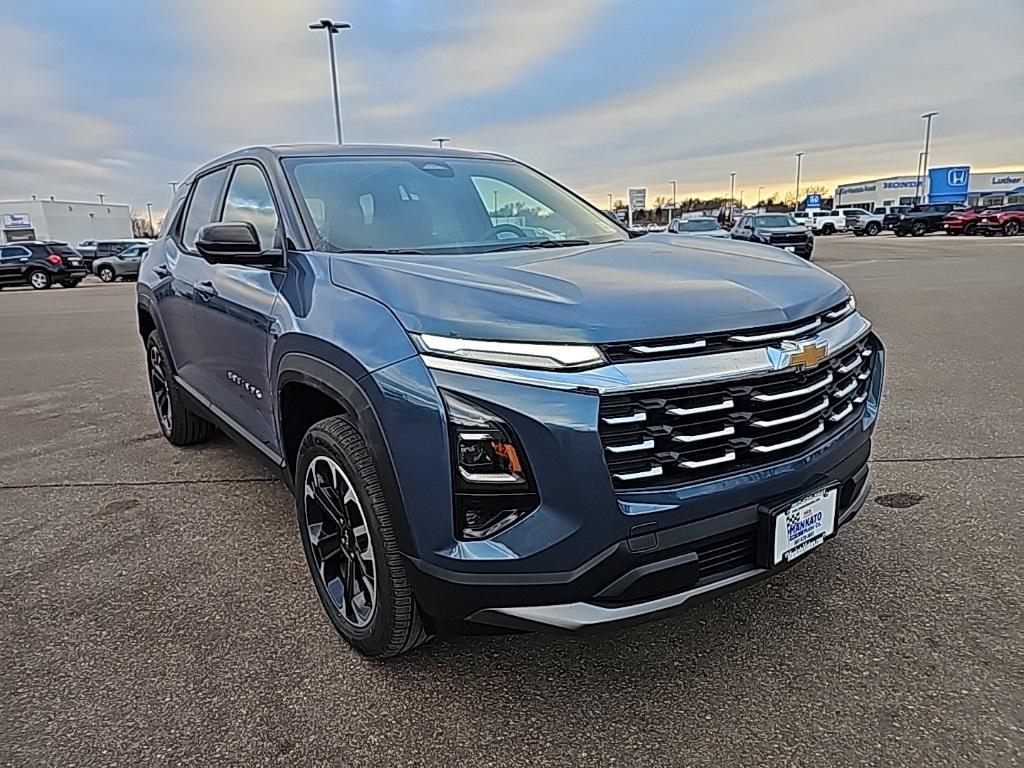 new 2026 Chevrolet Equinox car, priced at $33,160