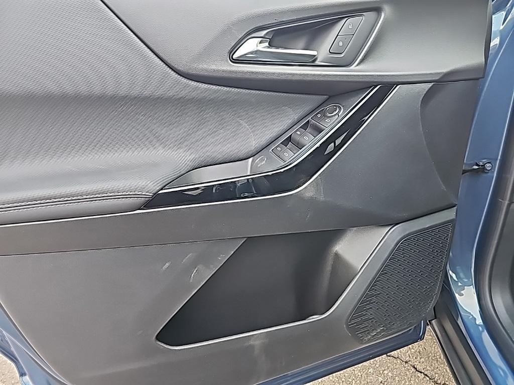 new 2026 Chevrolet Equinox car, priced at $33,160