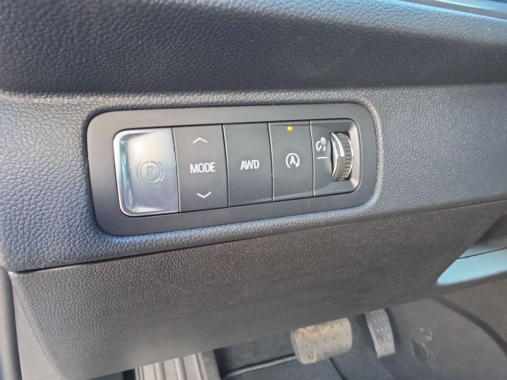 new 2026 Chevrolet Traverse car, priced at $45,805