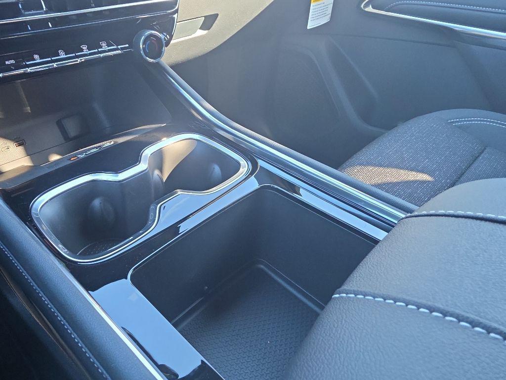 new 2026 Chevrolet Traverse car, priced at $45,805
