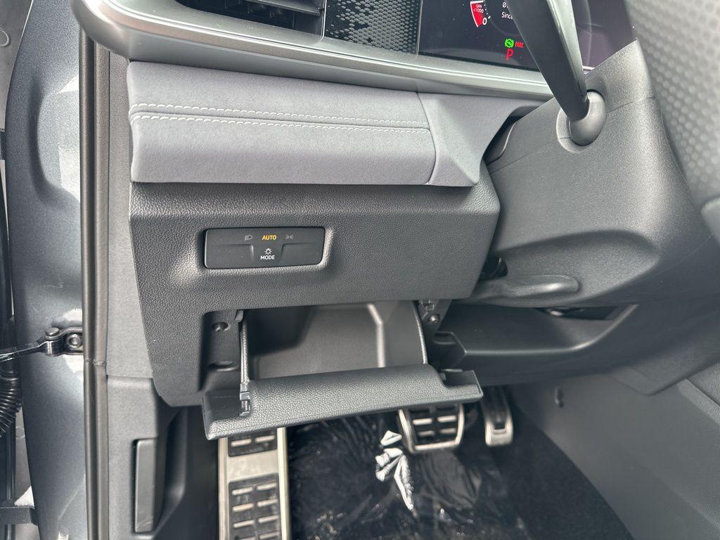 new 2026 Volkswagen Tiguan car, priced at $38,854