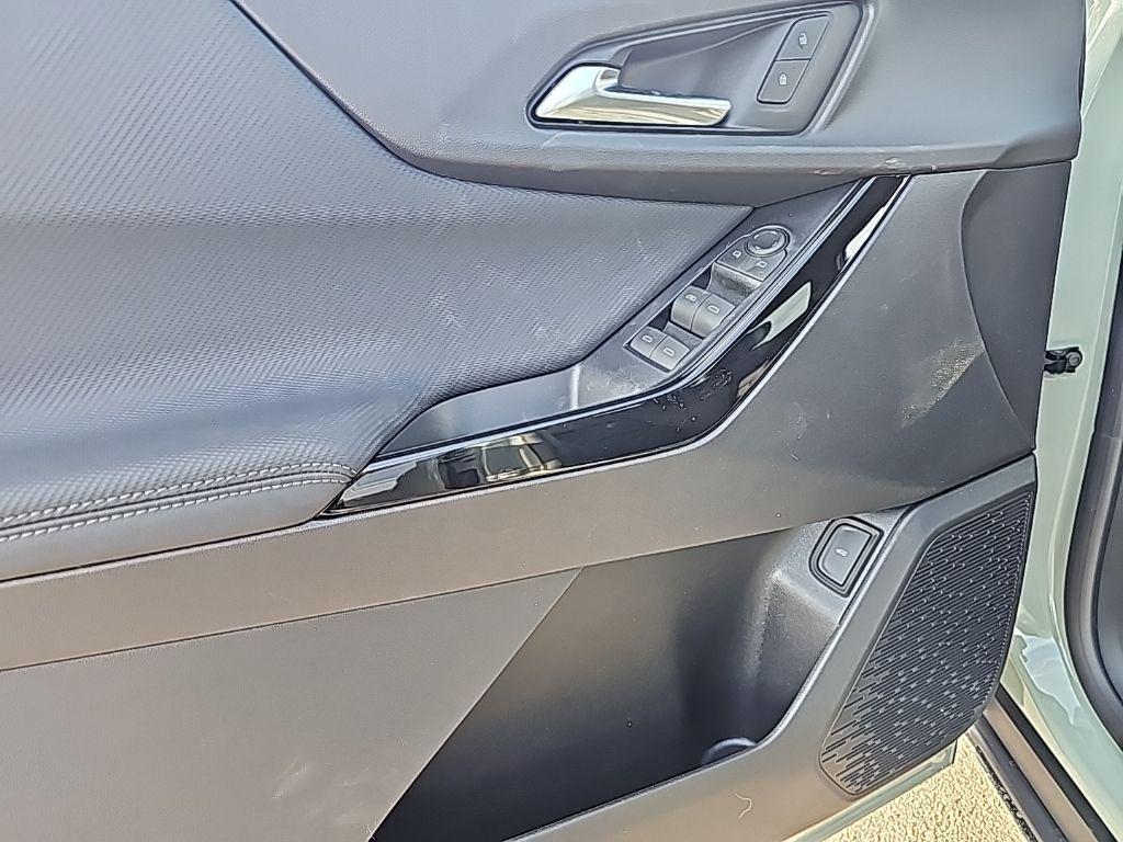 new 2026 Chevrolet Equinox car, priced at $34,090