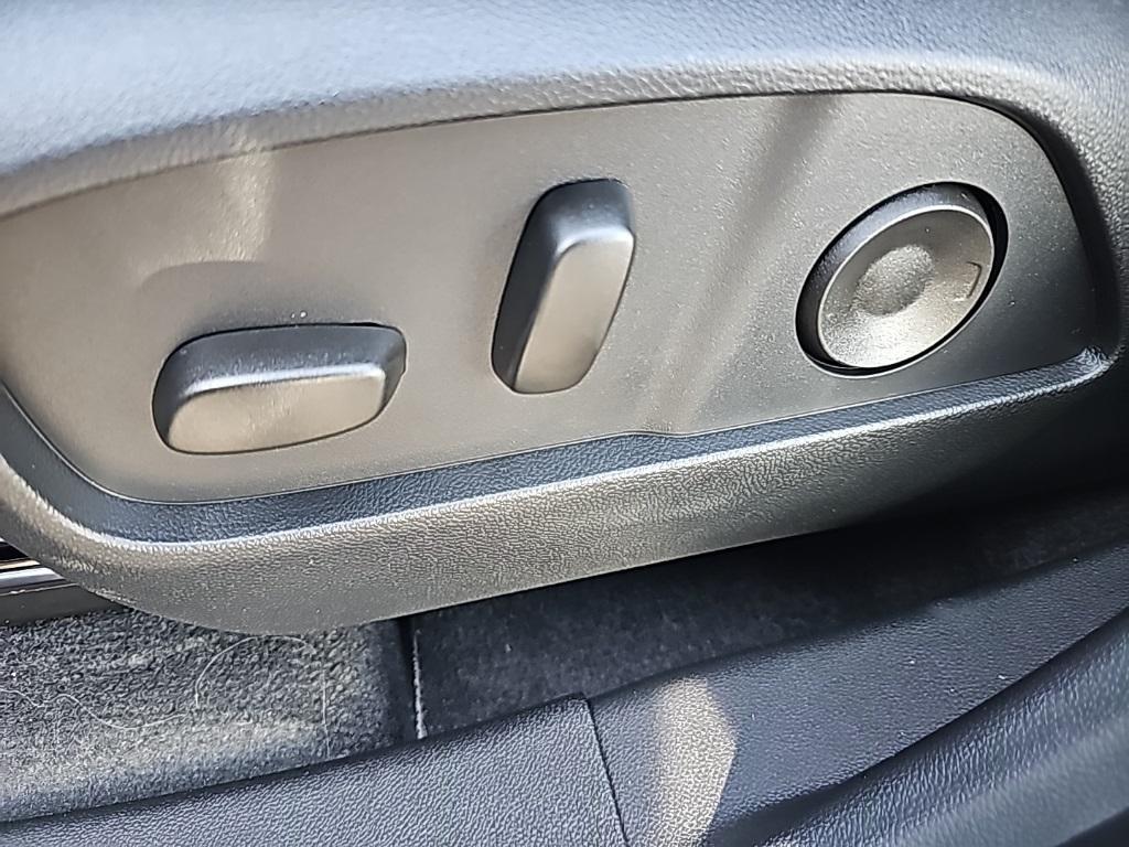 new 2026 Chevrolet Equinox car, priced at $33,340