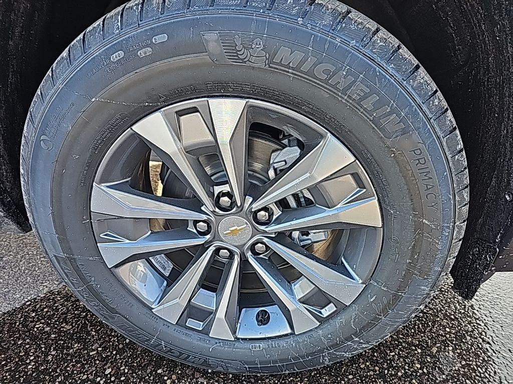 new 2026 Chevrolet Equinox car, priced at $34,090